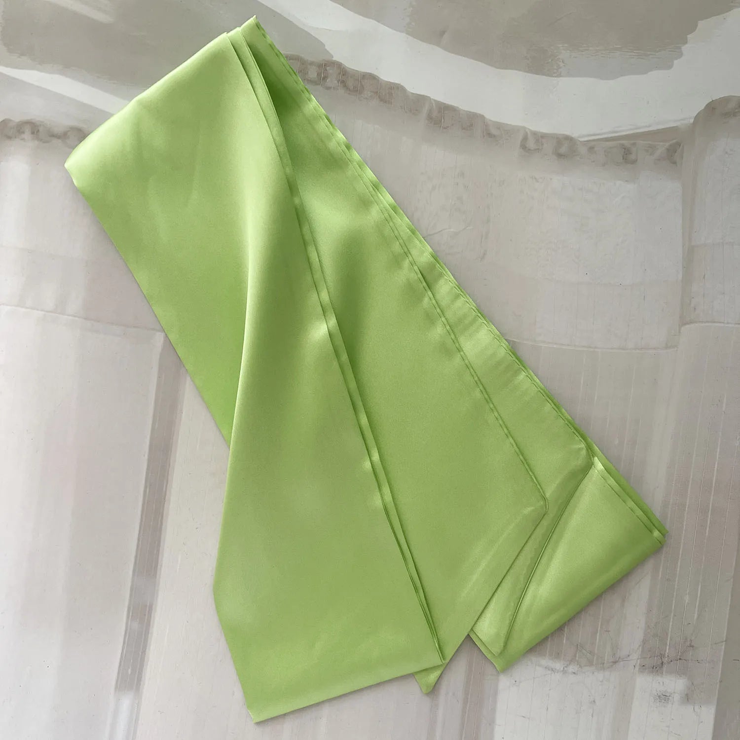 Foulard Long Satin de Soie Polyvalent