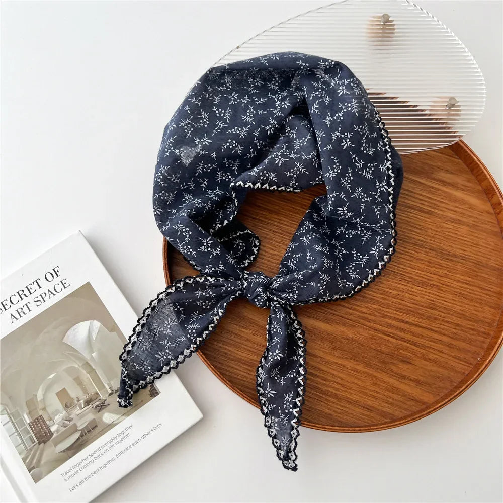 Foulard d'été floral bohème triangulaire