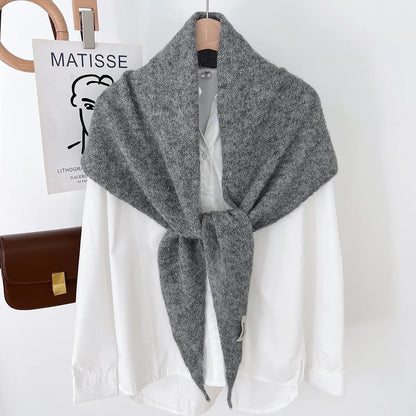 Foulard Laine Triangle Femme - Douceur & Style Hivernal