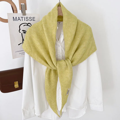 Foulard Laine Triangle Femme - Douceur & Style Hivernal