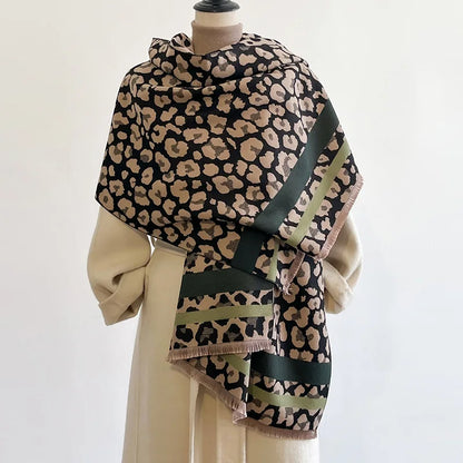 Foulard Cachemire Luxe Motif Léopard 