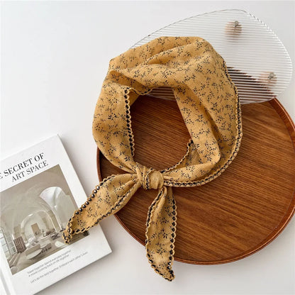 Foulard d'été floral bohème triangulaire