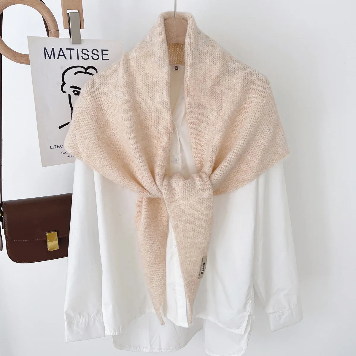 Foulard Laine Triangle Femme - Douceur & Style Hivernal