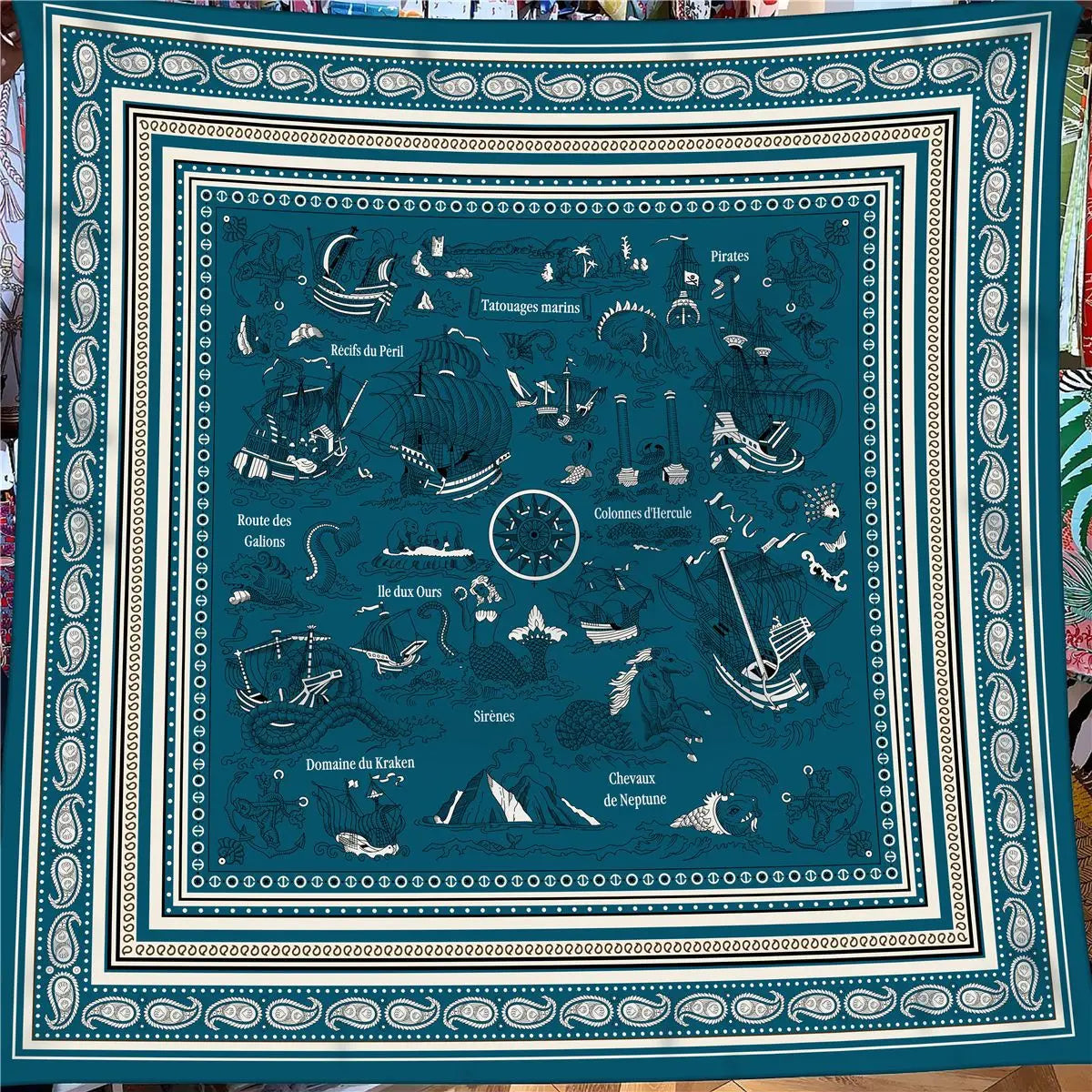 Foulard Carrée Soie Cachemire Femme Motif Paisley