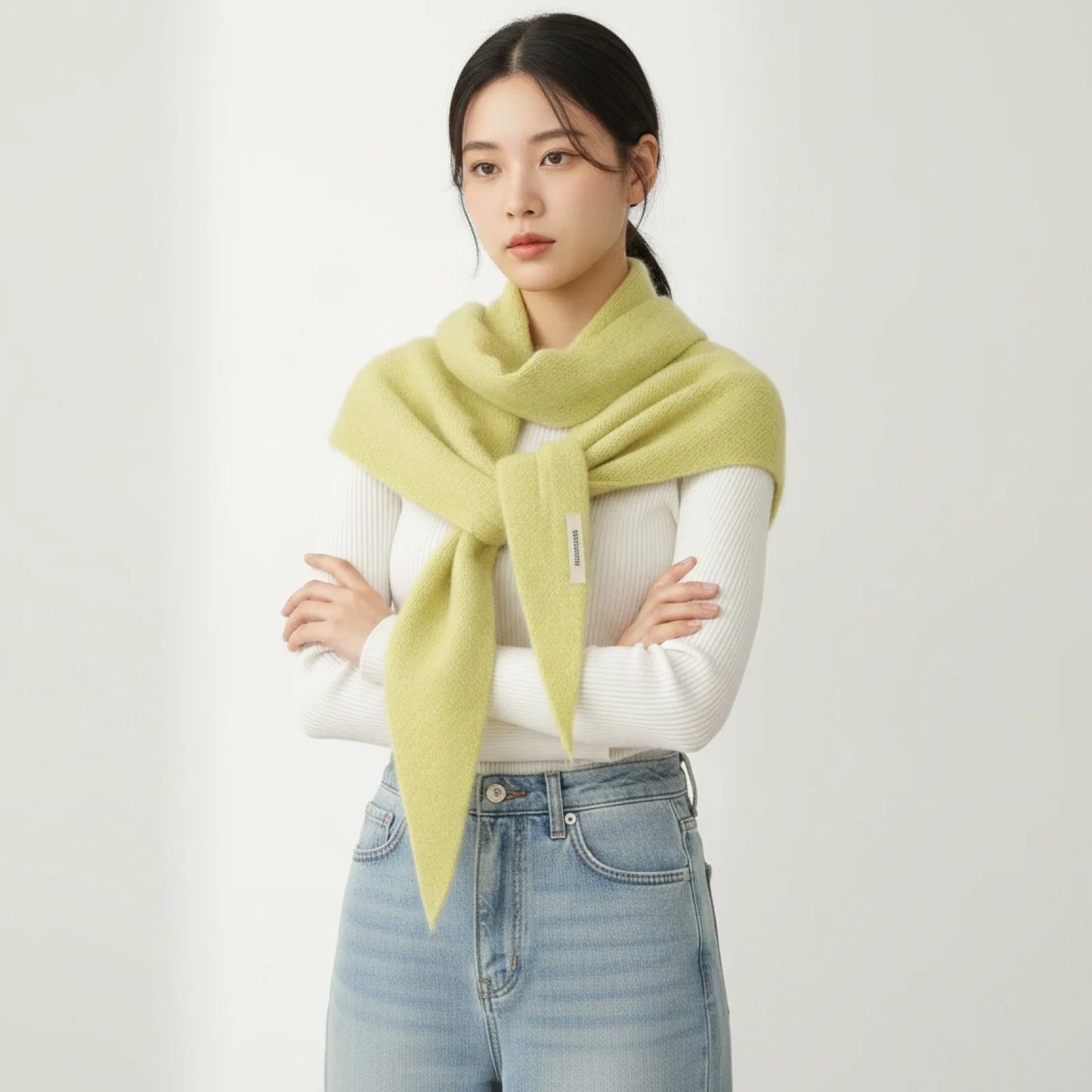 Foulard Laine Triangle Femme - Douceur & Style Hivernal